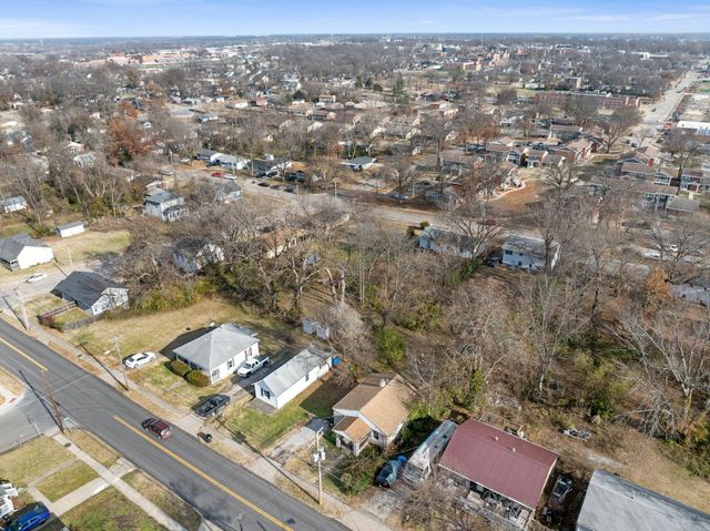 208 N GARTH AVE, Columbia, MO 65203