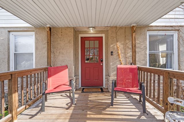 208 N GARTH AVE, Columbia, MO 65203