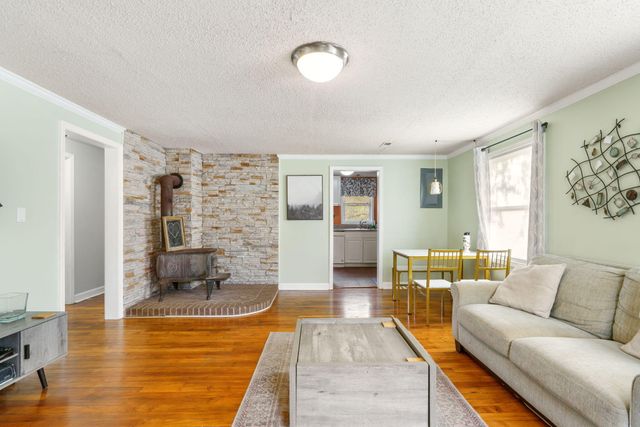 208 N GARTH AVE, Columbia, MO 65203