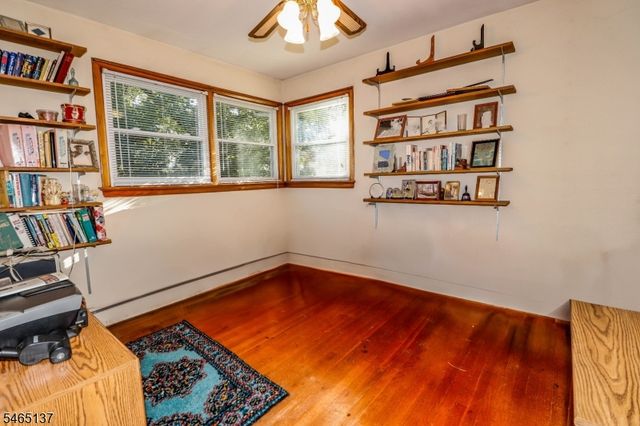 9 Castleton Ave, Franklin Twp., NJ 08873