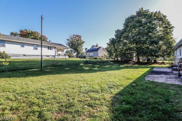 9 Castleton Ave, Franklin Twp., NJ 08873
