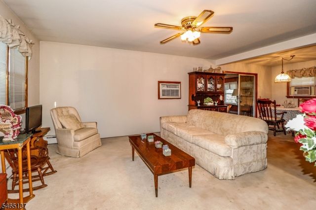 9 Castleton Ave, Franklin Twp., NJ 08873