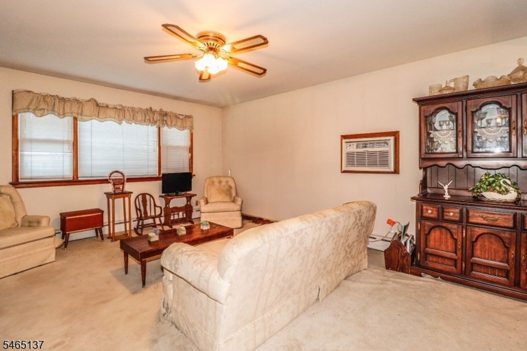 9 Castleton Ave, Franklin Twp., NJ 08873 — photo 4