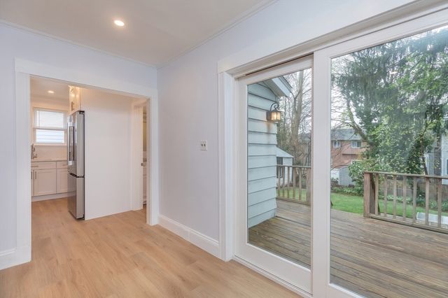 10 Parker Ave, Newton, MA 02459