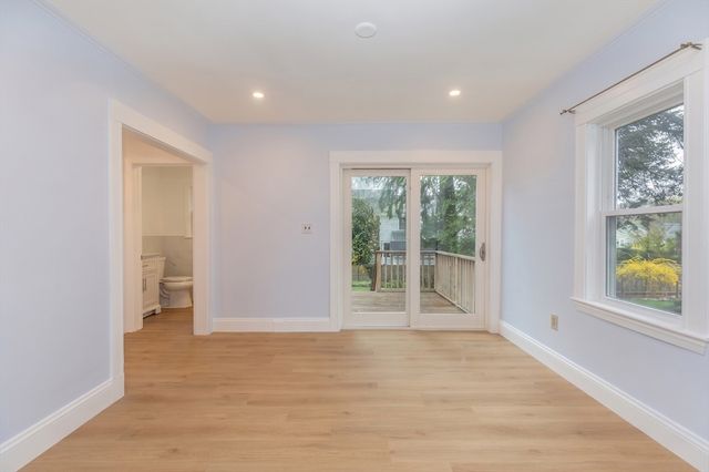 10 Parker Ave, Newton, MA 02459