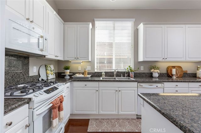 36205 Coffee Tree Place, Murrieta, CA 92562