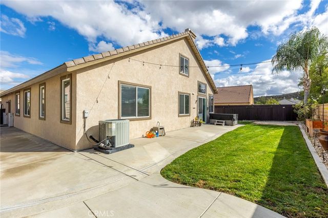 36205 Coffee Tree Place, Murrieta, CA 92562