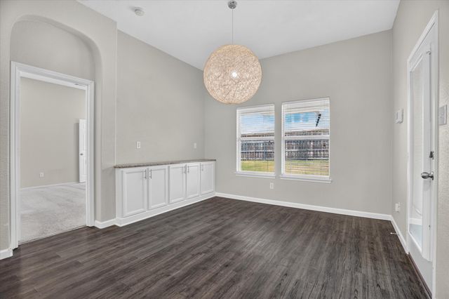 817 Peach Lane, Burleson, TX 76028