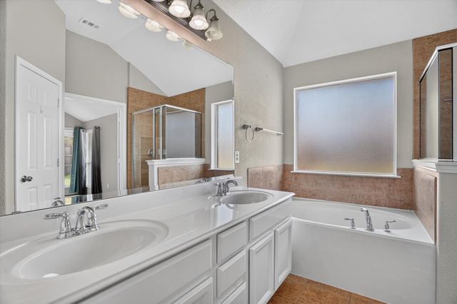 817 Peach Lane, Burleson, TX 76028