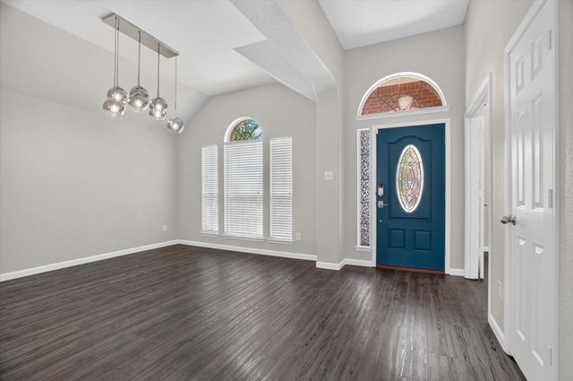 817 Peach Lane, Burleson, TX 76028