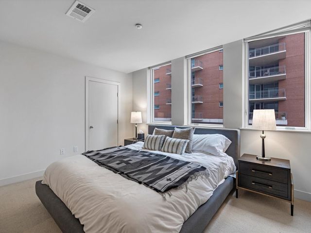 2520 Robinhood Street 1012, Houston, TX 77005