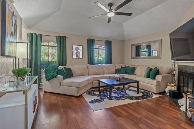 2909 Post Oak Drive, Euless, TX 76039
