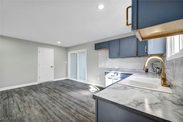 15095 Granger Road, Maple Heights, OH 44137