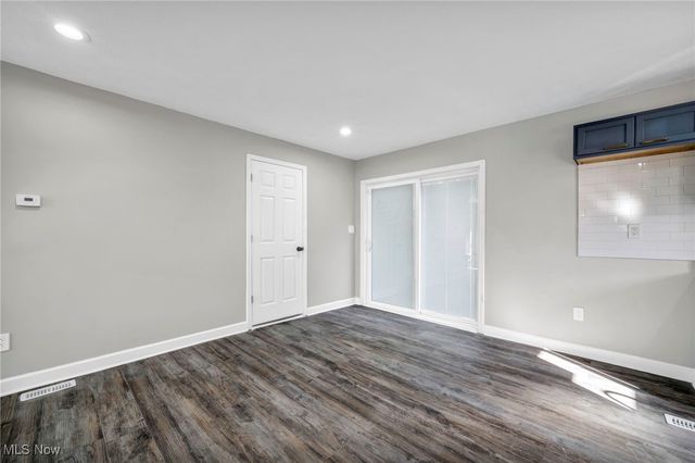 15095 Granger Road, Maple Heights, OH 44137