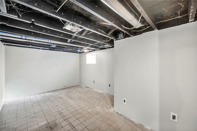 15095 Granger Road, Maple Heights, OH 44137