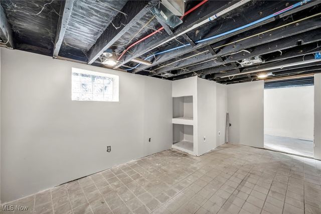 15095 Granger Road, Maple Heights, OH 44137