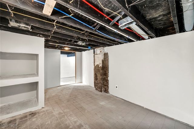 15095 Granger Road, Maple Heights, OH 44137