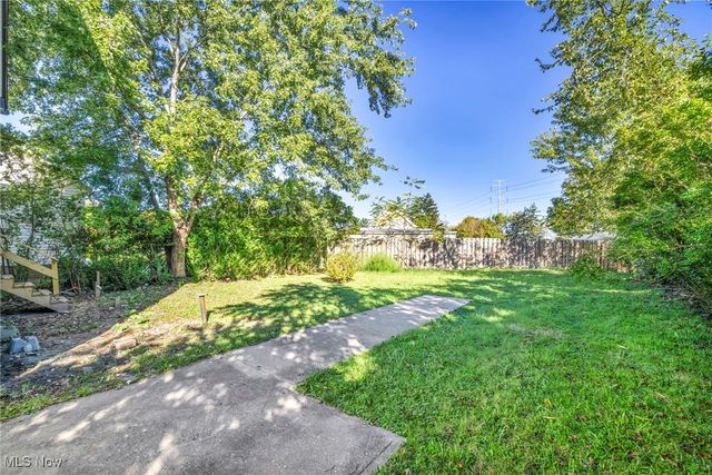 15095 Granger Road, Maple Heights, OH 44137