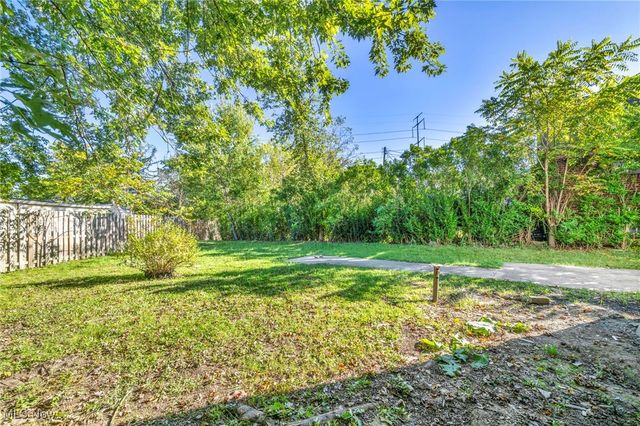 15095 Granger Road, Maple Heights, OH 44137