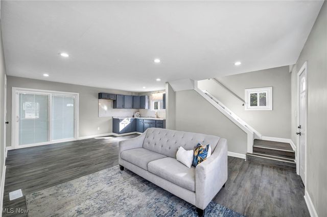 15095 Granger Road, Maple Heights, OH 44137