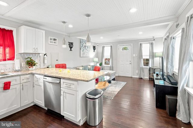 321 W EVERGREEN AVE, Somerdale, NJ 08083