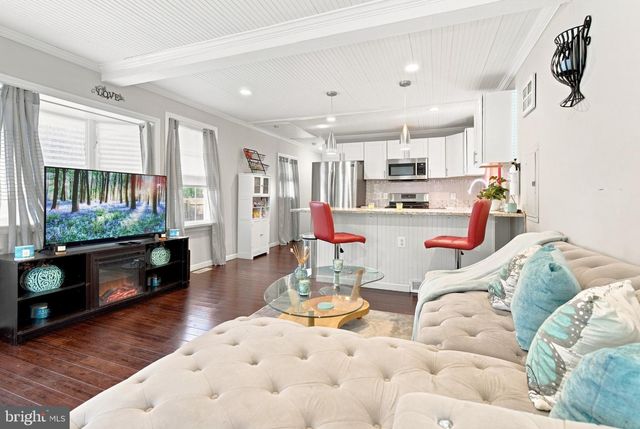 321 W EVERGREEN AVE, Somerdale, NJ 08083