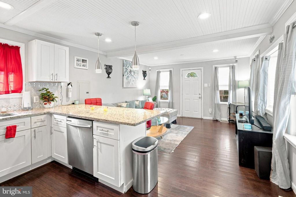 321 W EVERGREEN AVE, SOMERDALE, NJ 08083 — photo 5