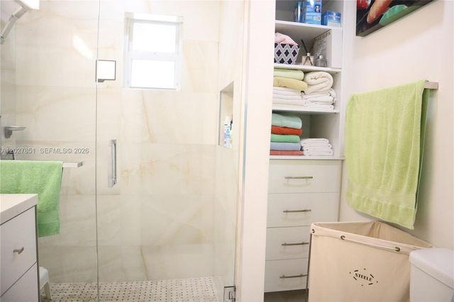 14241 SW 83rd St, Miami, FL 33183