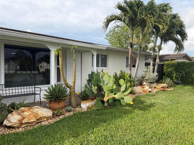 14241 SW 83rd St, Miami, FL 33183