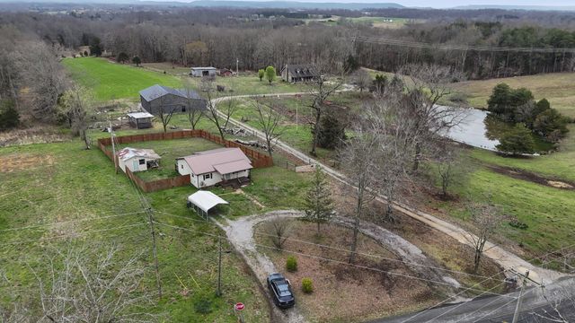 4390 S Bunker Hill Rd, Cookeville, TN 38506