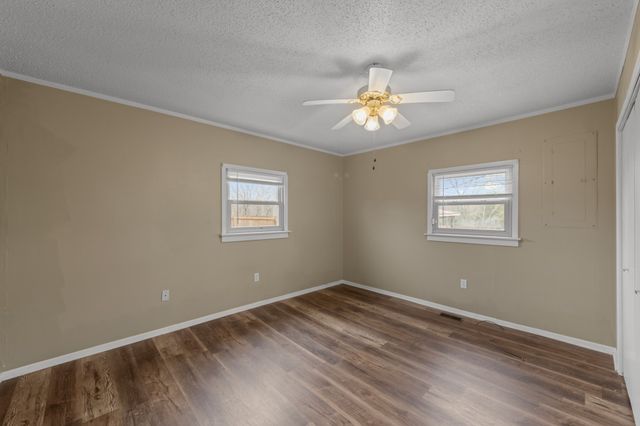 4390 S Bunker Hill Rd, Cookeville, TN 38506