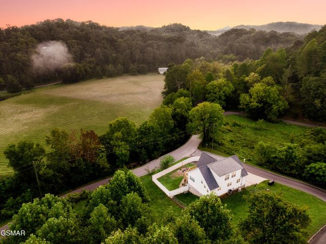 3885 Katelyns Lane, Sevierville, TN 37876