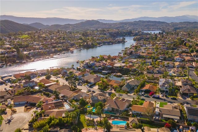 30205 Channel Way, Canyon Lake, CA 92587