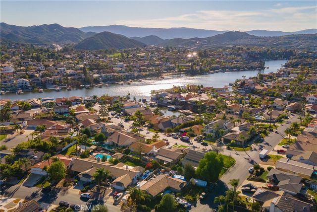 30205 Channel Way, Canyon Lake, CA 92587