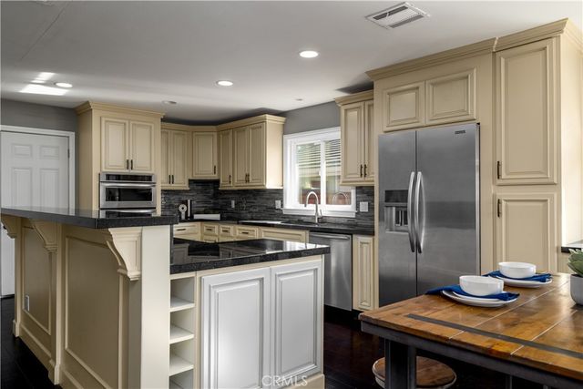30205 Channel Way, Canyon Lake, CA 92587