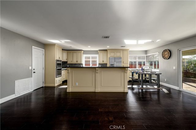 30205 Channel Way, Canyon Lake, CA 92587