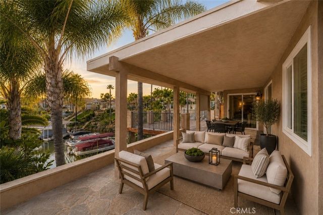 30205 Channel Way, Canyon Lake, CA 92587