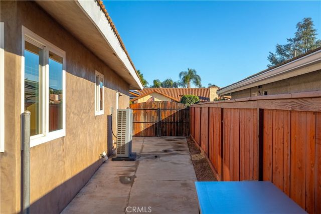 30205 Channel Way, Canyon Lake, CA 92587