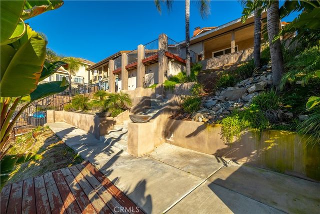 30205 Channel Way, Canyon Lake, CA 92587