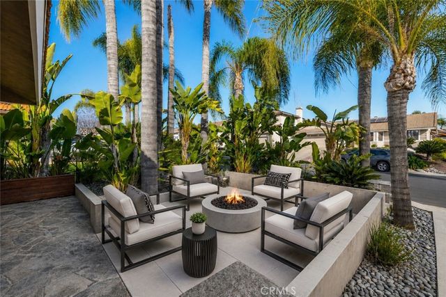 30205 Channel Way, Canyon Lake, CA 92587