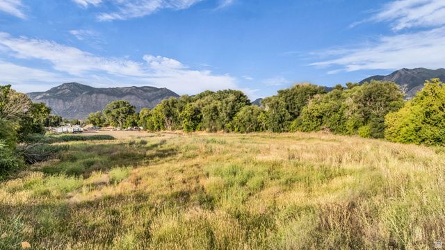 871 W 2100 S, West Haven, UT 84401