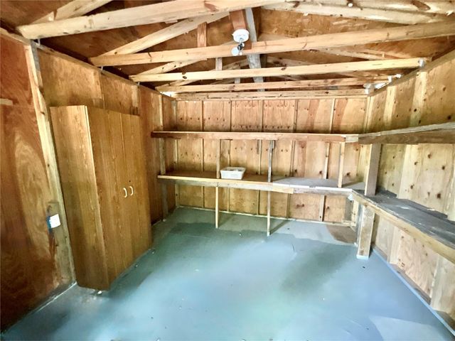 8232 SWAN LAKE ROAD, Melrose, FL 32666