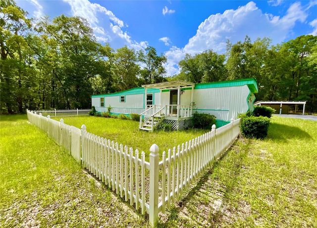 8232 SWAN LAKE ROAD, Melrose, FL 32666