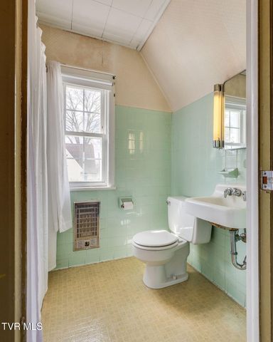 902 Federal Street, Kingsport, TN 37664