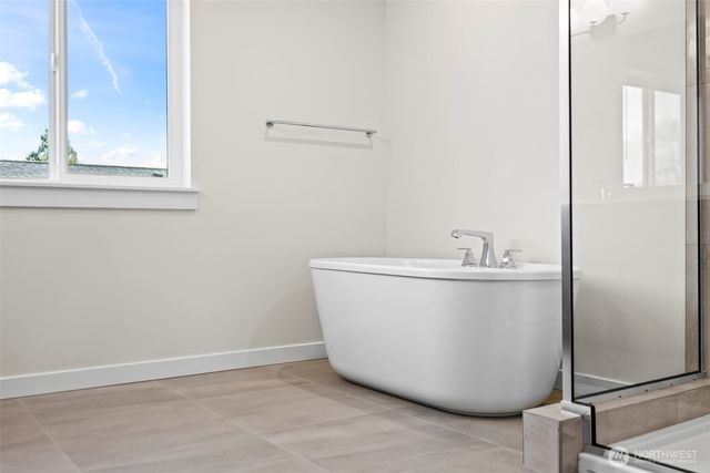 3183 Roosevelt Avenue, Enumclaw, WA 98022