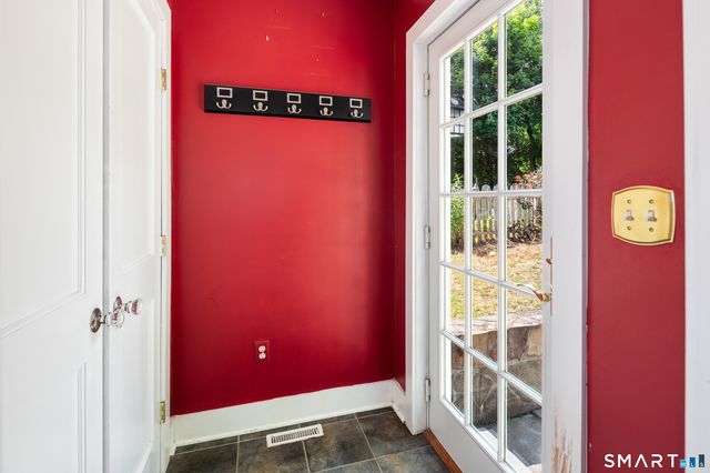 62 Bellmere Avenue, Stamford, CT 06906