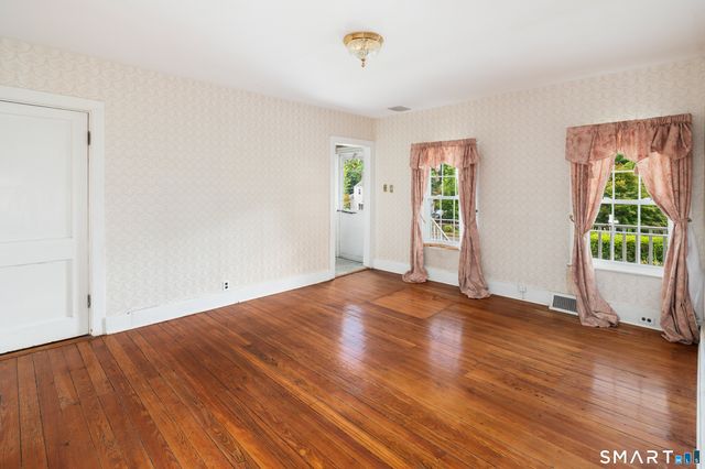 62 Bellmere Avenue, Stamford, CT 06906