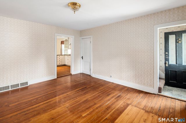 62 Bellmere Avenue, Stamford, CT 06906
