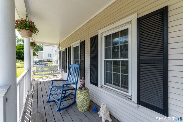 62 Bellmere Avenue, Stamford, CT 06906