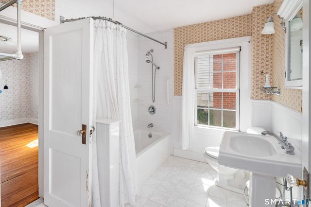 62 Bellmere Avenue, Stamford, CT 06906
